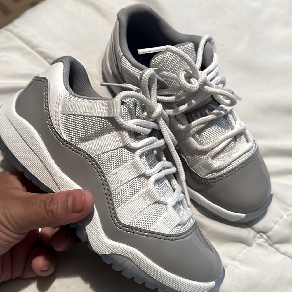 Jordan 11s Preschool size 12 c .